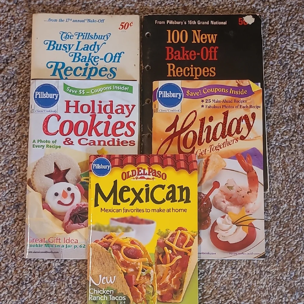 Pillsbury Recipe Book Set